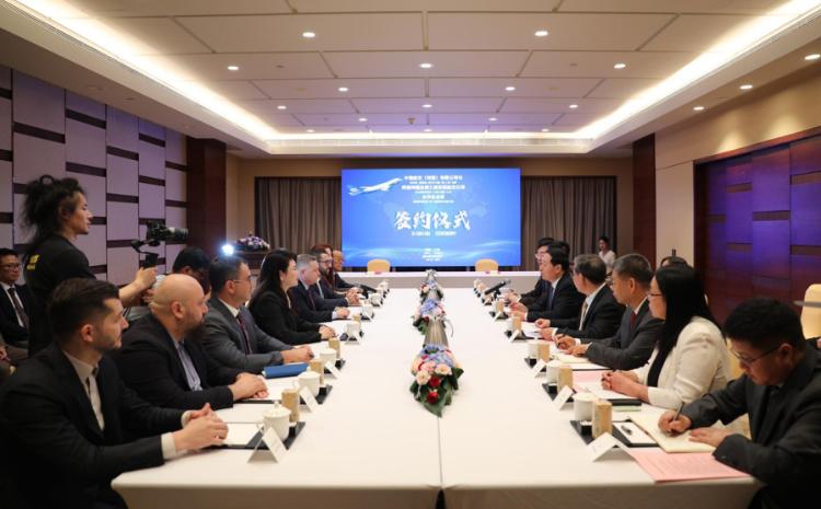 “Silk Way West Airlines” və “China Henan Aviation Group” arasında anlaşma memorandumu imzalanıb 