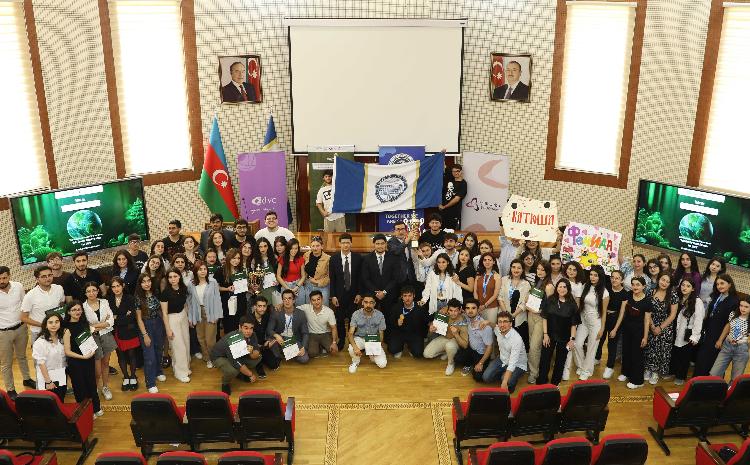 В БГУ вручили премии Бакинского молодёжного форума дебатов 