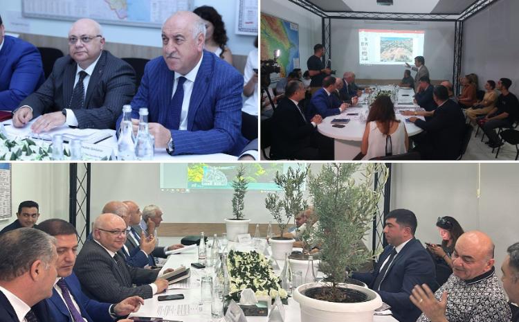 Tikinti layihələrində yaşıllıqların qorunub saxlanılması ilə bağlı növbəti ictimai dinləmə keçirilib 