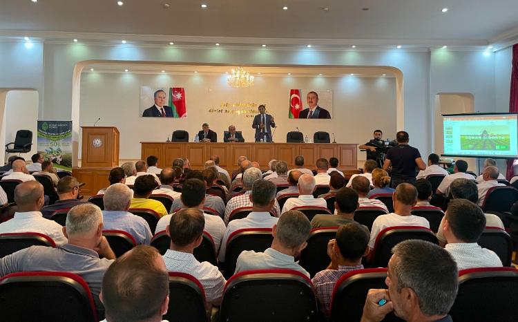 Qaxda aqrar sığorta mövzusunda fermerlərlə görüş keçirilib 