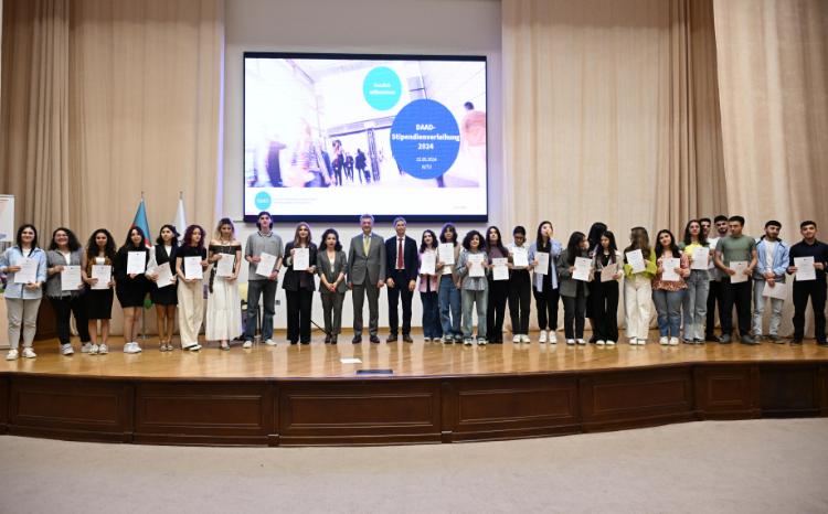 BHOS students receive scholarships from DAAD 