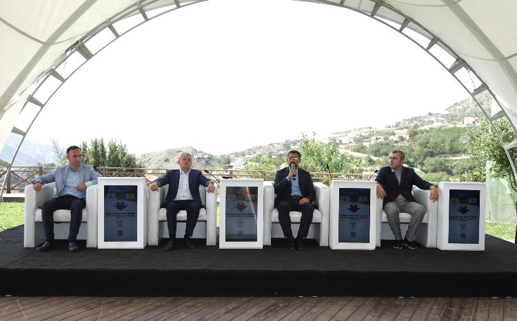 Qarabağ Dirçəliş Fondunun İdarə Heyətinin sədri Diaspor Gənclərinin V Yay Düşərgəsində iştirak edib 
