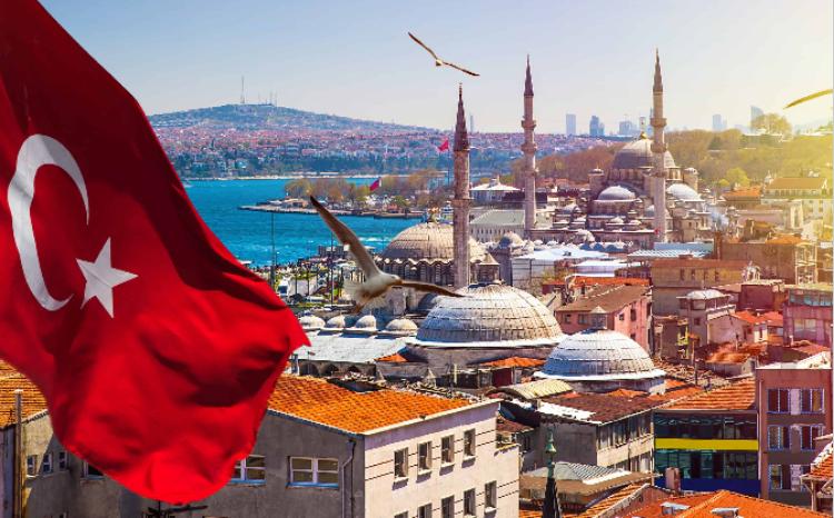 Türkiyəyə rekord sayda turist gəldi 