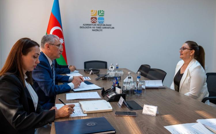 Ekologiya və təbii sərvətlər naziri vətəndaşları qəbul edib 
