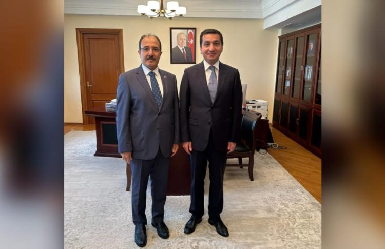 Hikmət Hacıyev Türkiyə səfiri ilə görüşüb 