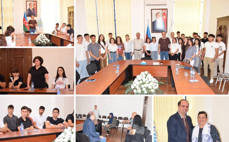 Rəşad Mahmudov ilk dəfə səs verəcək gənclərlə görüş keçirdi 