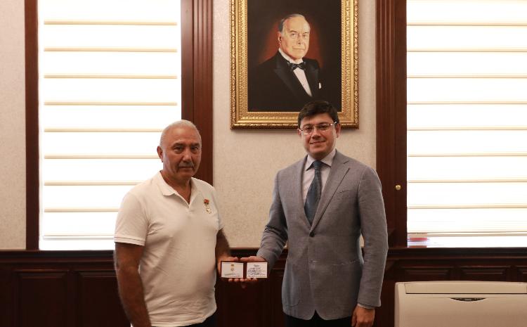 Benilüks Azərbaycanlıları Konqresinin sədr müavini medalla təltif olunub 