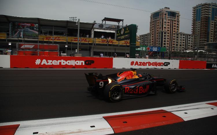 Остался всего лишь день! Начался обратный отсчет до Formula 1 Qatar Airways Гран-При Азербайджана 2024! 