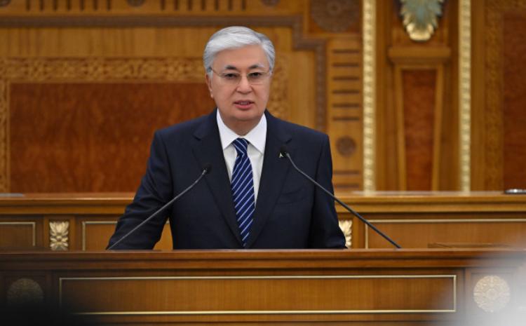 Президент Токаев: Волоконно-оптическая линия связи через Каспий будет завершена к 2025 году 