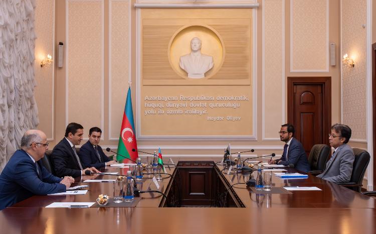 Ədliyyə naziri Pakistanın ölkəmizdəki səfiri ilə görüşüb 