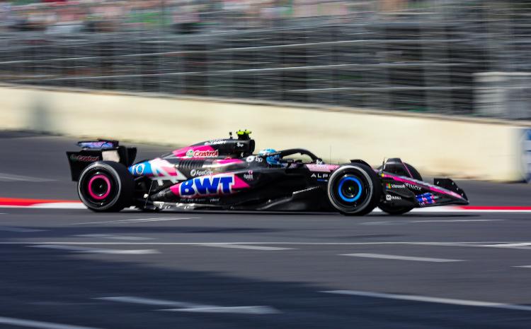 Аварии и интриги: драматичный старт Formulа 1 Qatar Airways Гран-при Азербайджана 2024 