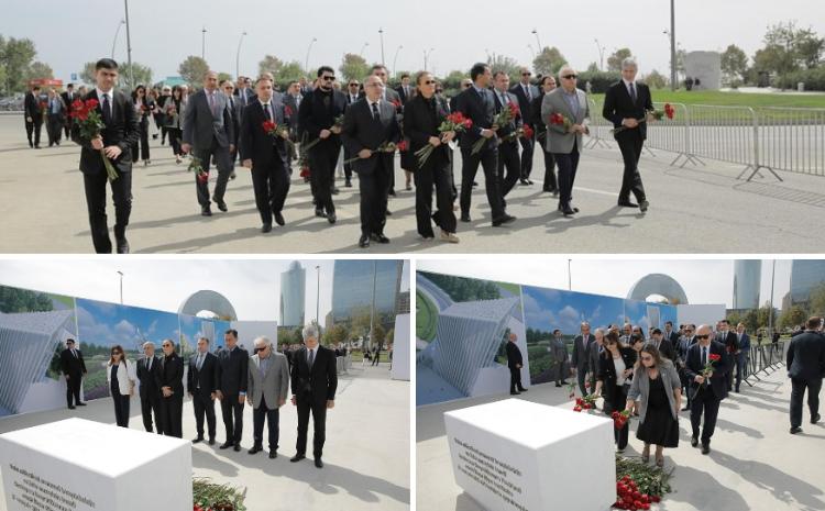 Mədəniyyət Nazirliyinin kollektivi şəhidlərimizin xatirəsini yad edib 