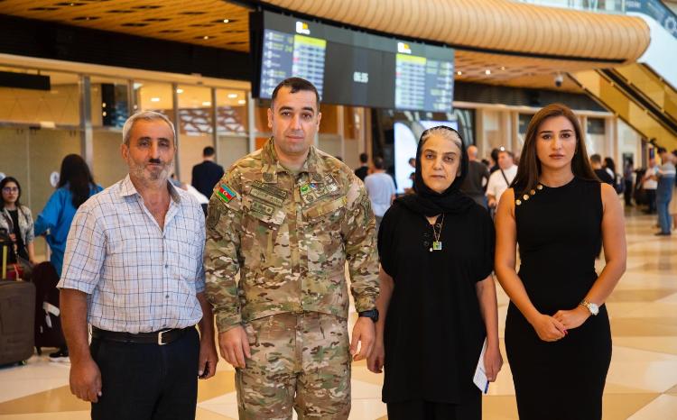 “YAŞAT” Fondu tərəfindən şəhidimizin anası müalicə məqsədilə Türkiyəyə göndərilib 