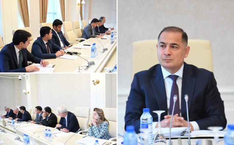 Milli Məclisin İqtisadi siyasət, sənaye və sahibkarlıq komitəsinin cari ilin payız sessiyasında ilk iclası keçirilib 