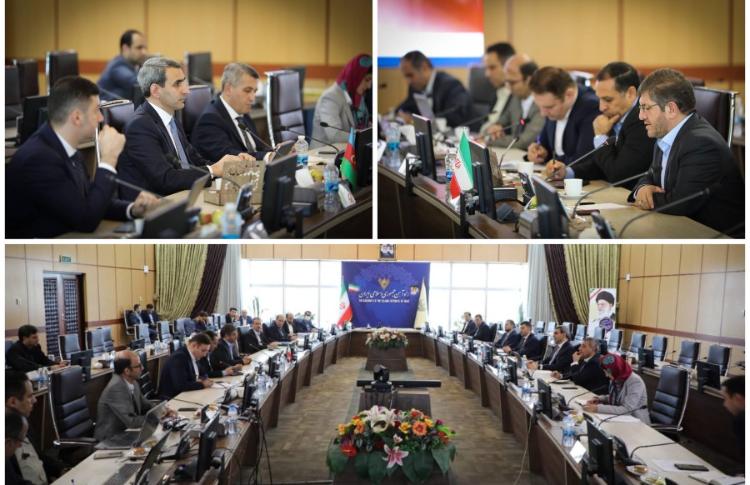 ADY İranda Şərqi Zəngəzur və Naxçıvanı birləşdirəcək dəmir yolu xəttinin inşasını müzakirə edib 