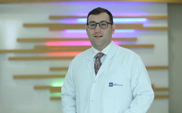Dr.E.Hacıbalayev: “Hipertoniyanı aradan qaldırmaq üçün həyat tərzini tamamilə dəyişmək lazımdır” 