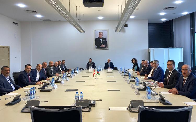 Qars Ticarət və Sənaye Palatasının nümayəndələri ilə görüş keçirilib 