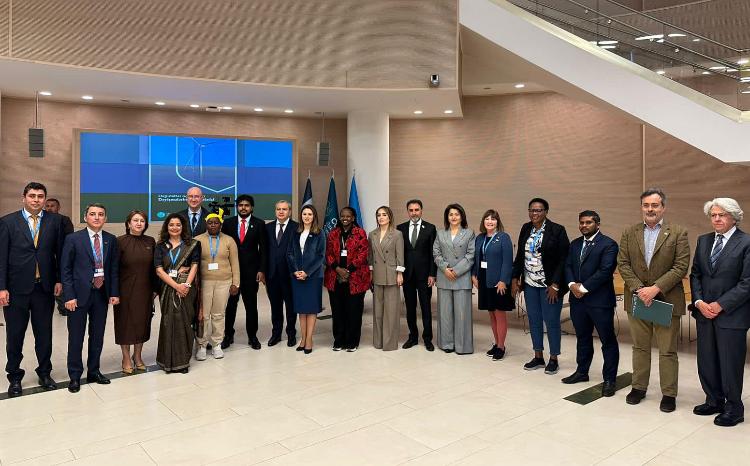 “Deputatlar üçün iqlim dəyişmələrinə dair bələdçi”nin Azərbaycan dilindəki nüsxəsinin təqdimat mərasimi keçirilib 