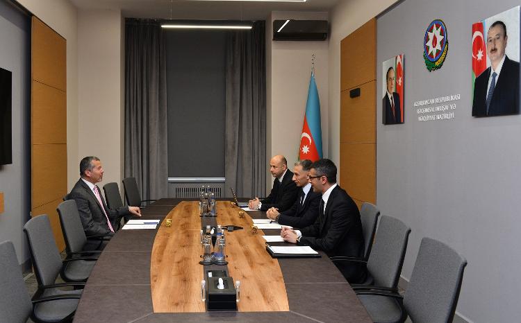 Nazir Rəşad Nəbiyev Beynəlxalq Dəniz Təşkilatının Baş katibi Arsenio Dominquez ilə görüşüb 