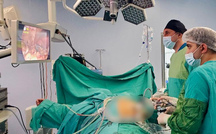 Yeni Klinikada icra olunan əməliyyat Avropada tədris proqramına daxil edildi 