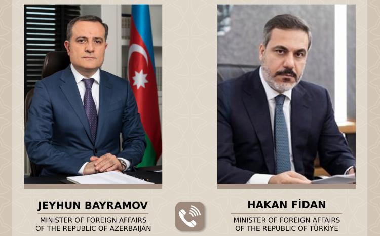 Ceyhun Bayramov ilə Hakan Fidan arasında telefon danışığı olub 