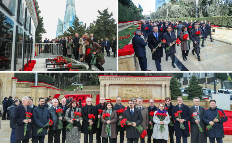Fransa səfiri Şəhidlər xiyabanında 