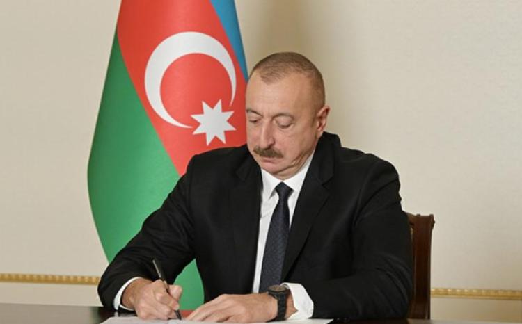 Prezident bu nazirliyin işçilərini təltif etdi - SİYAHI