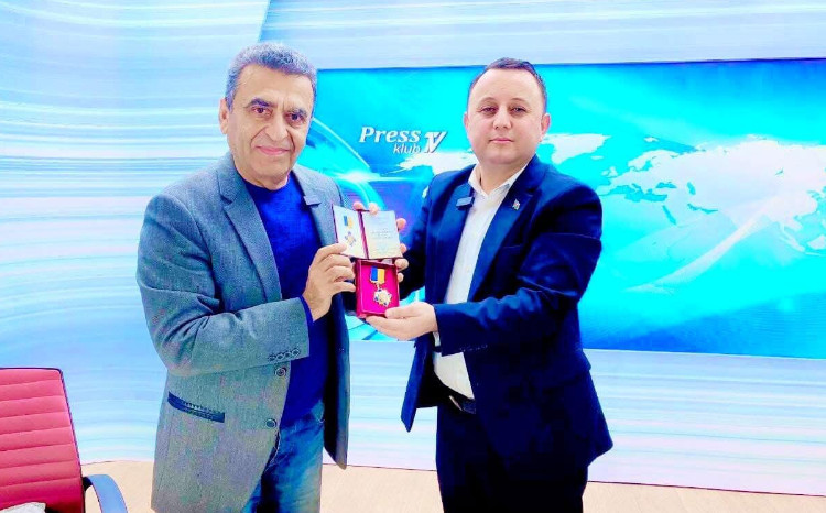 Kamran Həsənli Ukraynaya verdiyi informasiya dəstəyinə görə təltif olunub 