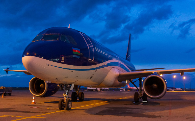 Три рейса AZAL были направлены в запасной аэропорт из-за тумана в пункте назначения 