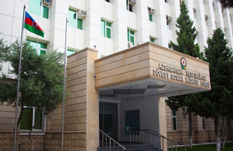Gömrük Komitəsində təqaüd QALMAQALI - 250 nəfərin aqibəti necə olacaq? 
