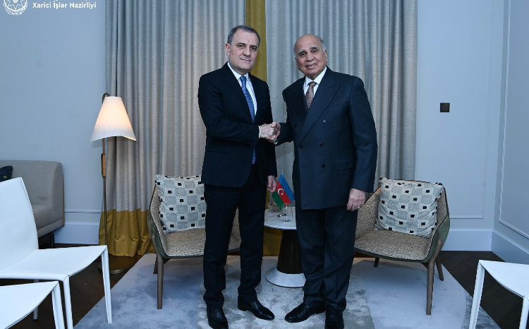 Azərbaycan və İraqın XİN başçıları Yaxın Şərqdəki vəziyyəti müzakirə ediblər 