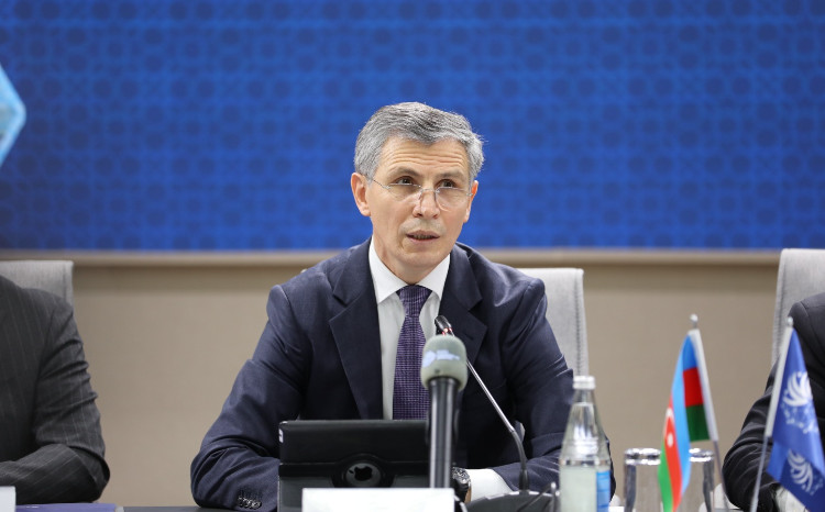 Zahid Oruc: ”Azərbaycan qonşuları azərbaycanlılar olan dövlətə çevrilib”... 