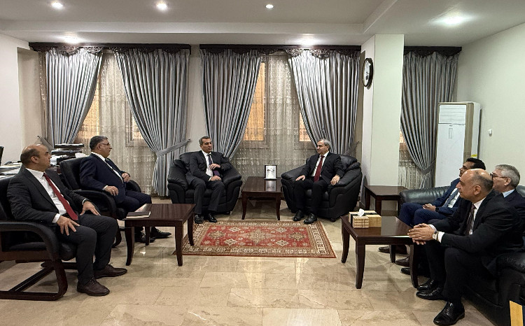 Ректор БГУ побывал в посольстве Азербайджана в Исламабаде 