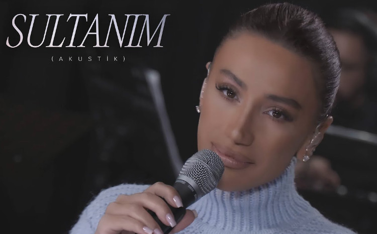 Röya Ayxan "Sultanım" mahnısını akustik versiyada təqdim etdi - VİDEO