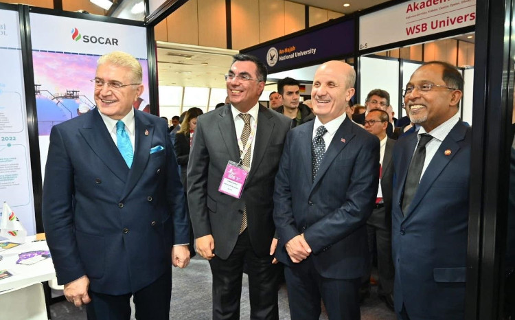 Ректор БВШН Эльмар Гасымов встретился с председателем Совета высшего образования (YÖK) и международными представителями 