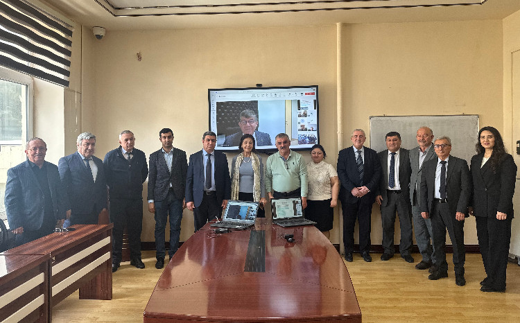 В БГУ обсуждали новое состояние материи - кварк-глюонную плазму 