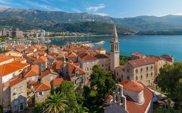 Deputatlar Monteneqroya səfər edəcəklər 