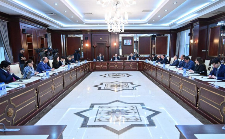 Milli Məclisin Əmək və sosial siyasət komitəsinin iclası keçirilib 
