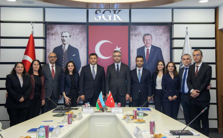 Nazirliyin nümayəndələri Türkiyənin Sosial Təminat Qurumunda görüşlər keçirib 