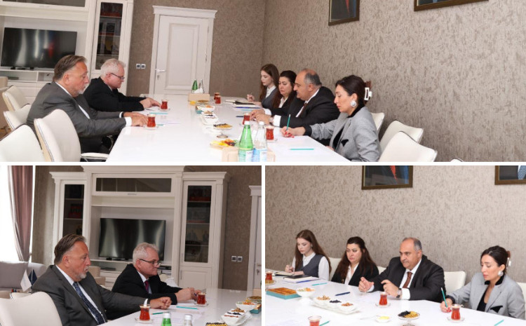 BSU-nun rektoru Çex Respublikasının səfiri ilə görüşüb 