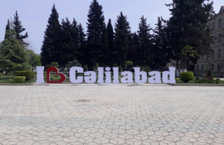 Yüz dəfə eşitməkdənsə, bir dəfə görmək yaxşıdır 