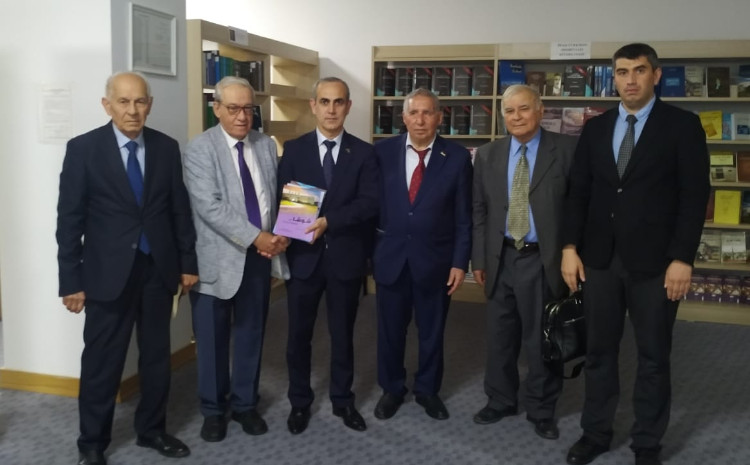 İraq Respublikasının Strateji Araşdırmalar Mərkəzinin rəhbəri MEK-də olub 