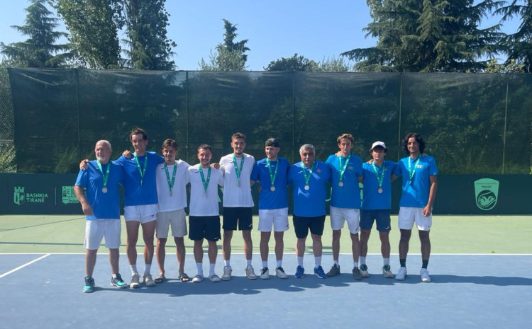 Azərbaycan tennisçiləri “Davis Cup”da 3-cü qrupa yüksəldi 