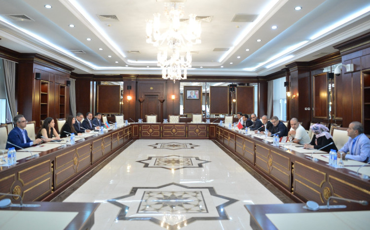 Mərakeşli jurnalistlərlə görüşdə 