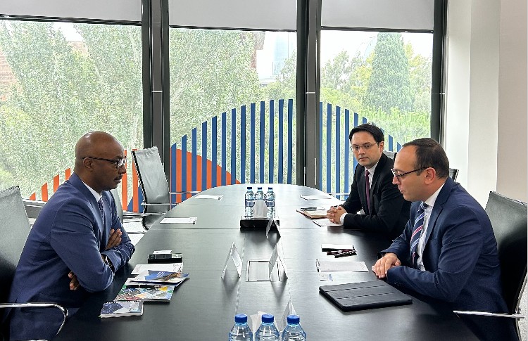 Ruanda səfiri AZPROMO-da olub 