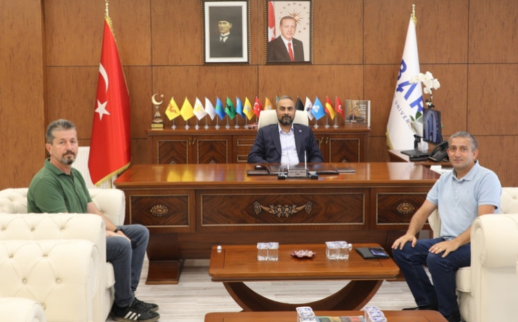 BDU-nun İnformasiya və sənəd menecmenti fakültəsinin dekanı Bartın Universitetinin rektoru ilə görüşüb 
