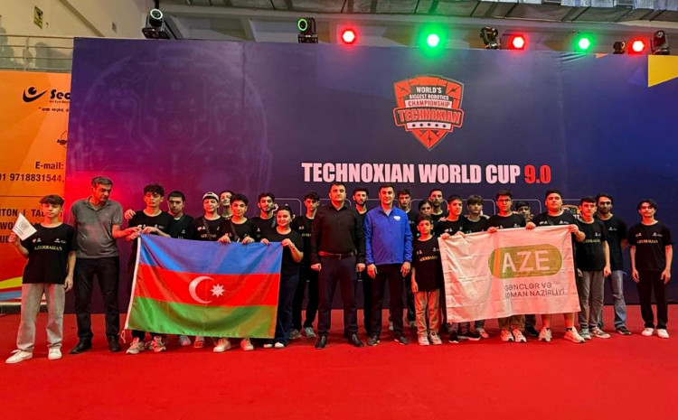 Azərbaycan komandası dünya robotexnika finalında qızıl və gümüş medal qazanıb 