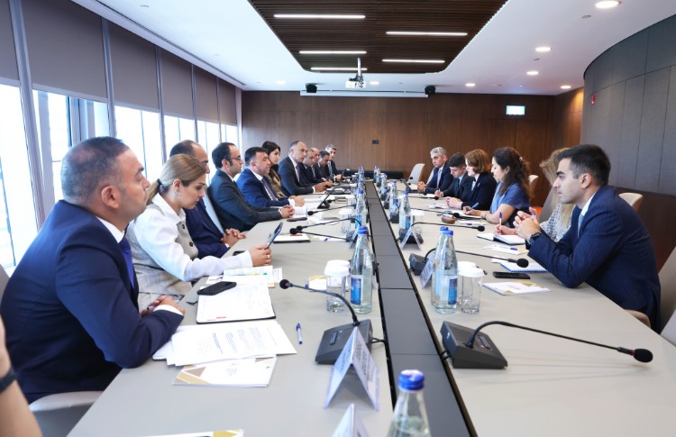 Asiya İnkişaf Bankı ilə əməkdaşlığın inkişafı imkanları dəyərləndirilib 