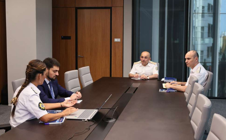 Dövlət Gömrük Komitəsinin sədri “Yüksəliş” müsabiqəsinin qalibləri ilə görüşüb 