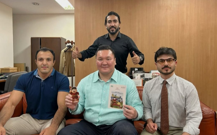 Əfsanəvi sumo ustası Hakuho Sho ilə görüş keçirildi 
